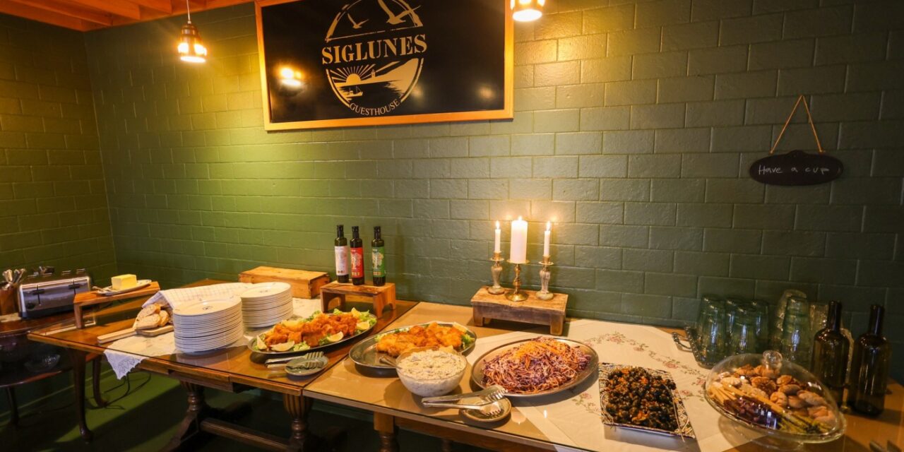 Hádegishlaðborðinu á Hótel Siglunes senn lokið í vetur