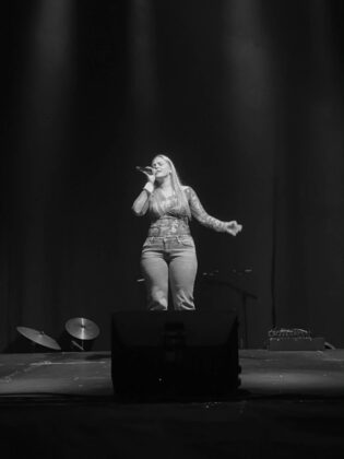 NorðurOrg fyllti íþróttahúsið á Ólafsfirði, um 600 gestir mættu þrátt fyrir óveður - Myndir