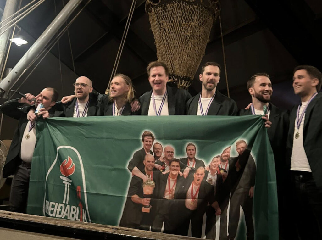 Myndir: Sjáðu keppendur í Siglómóti Blakfélags Fjallabyggðar fagna