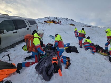 Myndir frá fjórum útkallsæfingum - Björgunarsveitin Strákar, Flugbjörgunarsveitin í Reykjavík, Björgunarsveitin á Dalvík. Björgunarsveitin Tindur, Flugbjörgunarsveitin Reykjavík