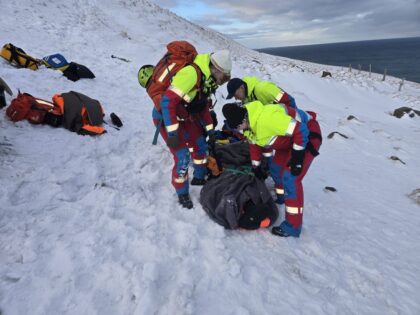 Myndir frá fjórum útkallsæfingum - Björgunarsveitin Strákar, Flugbjörgunarsveitin í Reykjavík, Björgunarsveitin á Dalvík. Björgunarsveitin Tindur, Flugbjörgunarsveitin Reykjavík