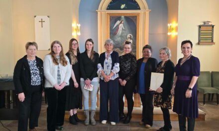 Kvenfélagskonur fjölmenntu í Ólafsfjarðarkirkju og hátíðarmessa í Siglufjarðarkirkju fram undan