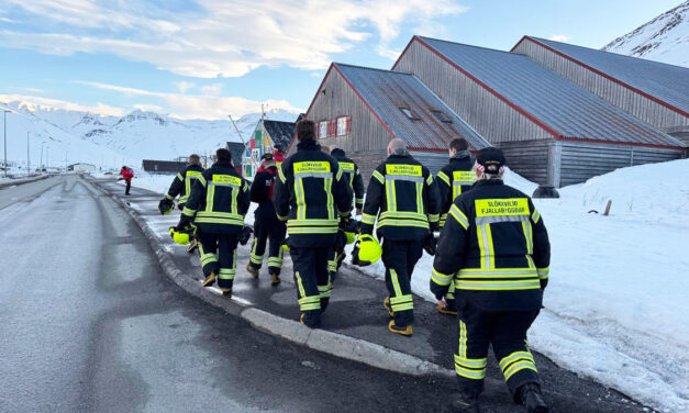 Myndir: Slökkvilið Fjallabyggðar æfði reykköfun í bátahúsi Síldarminjasafns Íslands