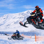 Aðkeyrsla lokuð við skóla og íþróttahús í Ólafsfirði vegna snjósleðamóts