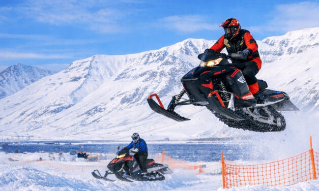 Vélsleðakeppni - Snocross - Vélsleðamót - Vélsleðar